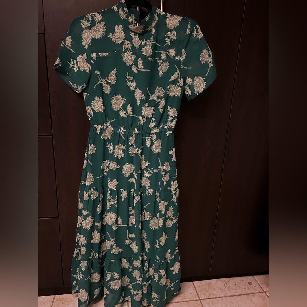 Floral Dressed Up Dark Green Floral Print Midi Dress